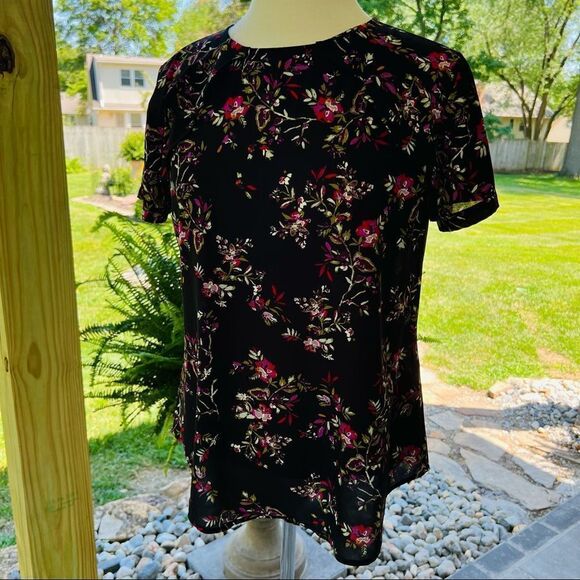 Van Heusen Black Floral Short Sleeve Blouse size medium - Picture 1 of 9